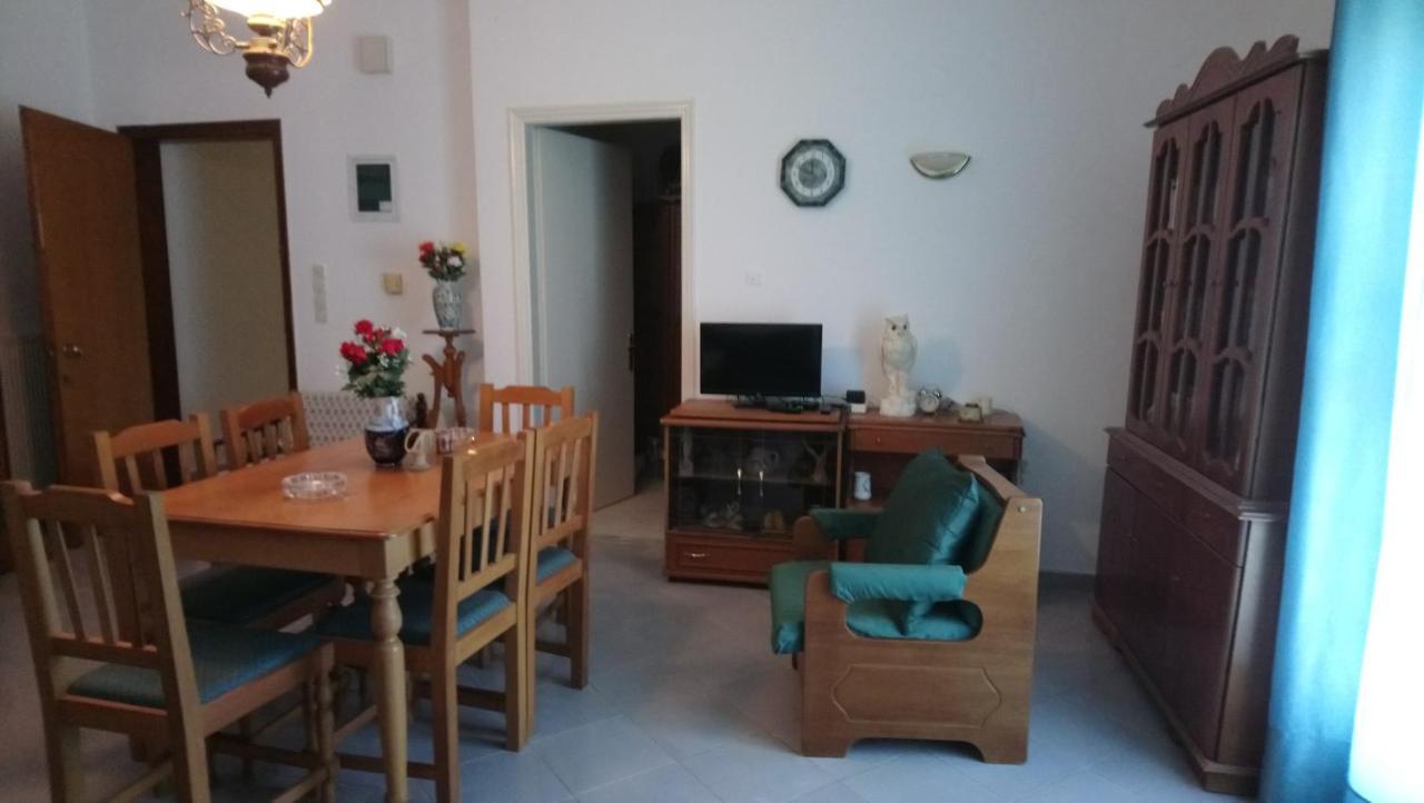 Vacation House In Stroggili Agios Ioannis Peristerion 외부 사진